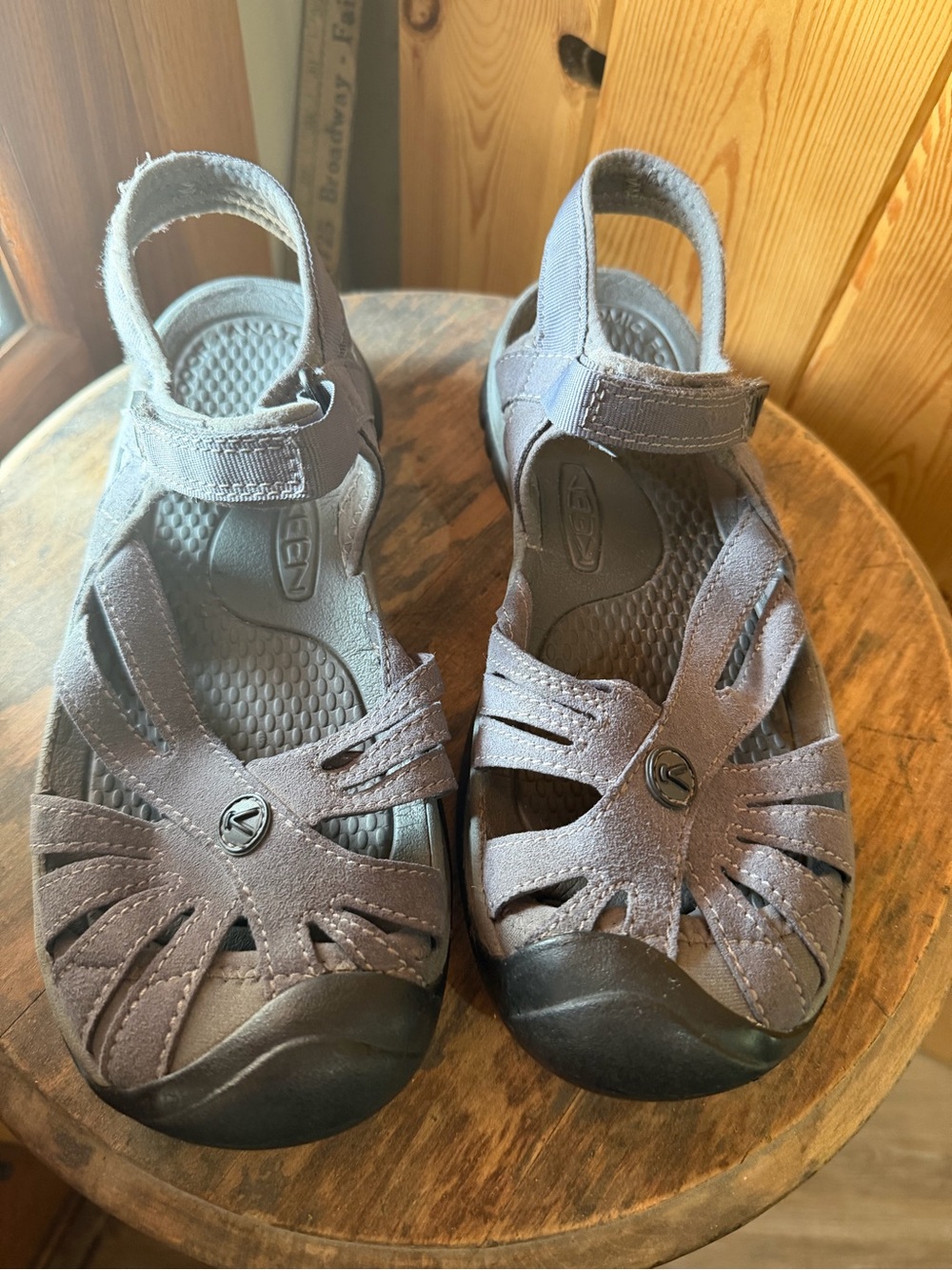 Keen Women's Gray Closed-Toe Adventure Sandals